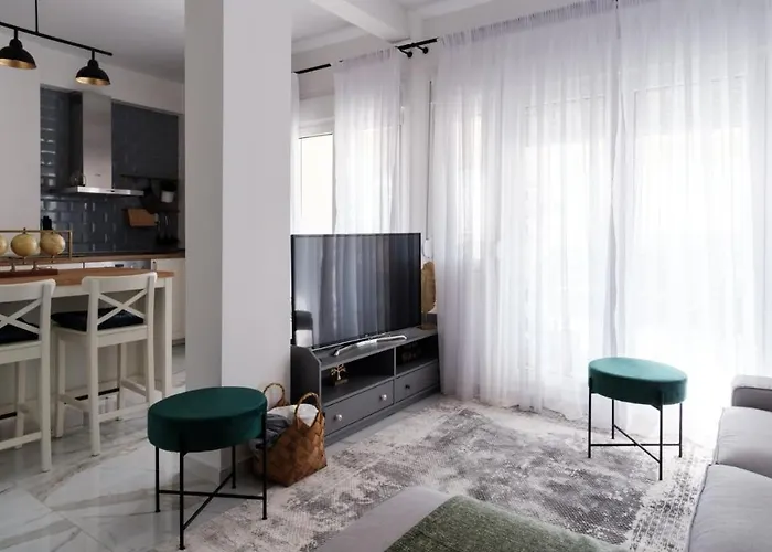 Is Apartament *