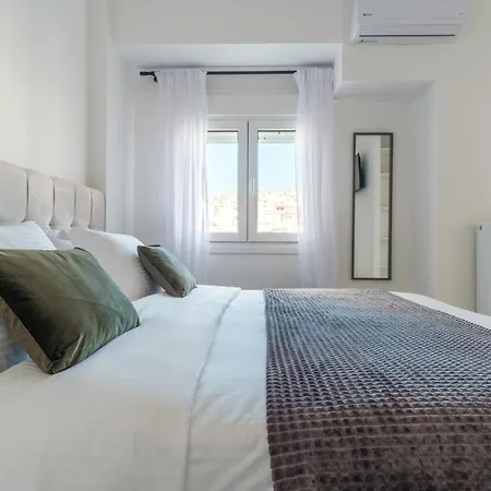 Is Apartment *