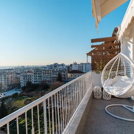Is * Thessaloniki